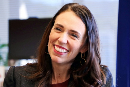 新西蘭總理阿德恩與新冠感染者密切接觸被隔離 