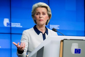 德國總理將于下周在巴黎會見馬克龍 馮德萊恩