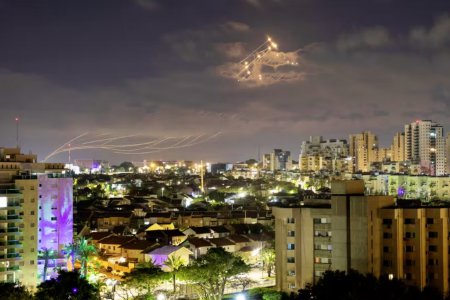 以色列戰機在火箭襲擊后襲擊加沙