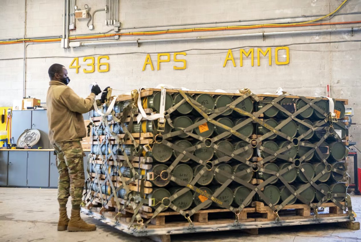 美國向烏克蘭提供更多火炮