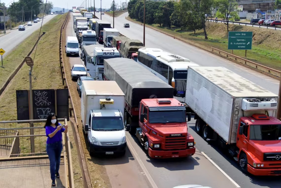巴西參議院將對博爾索納羅的選舉前支出方案進行投票