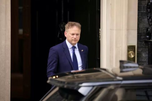 英國推出航空包機以解決機場中斷問題