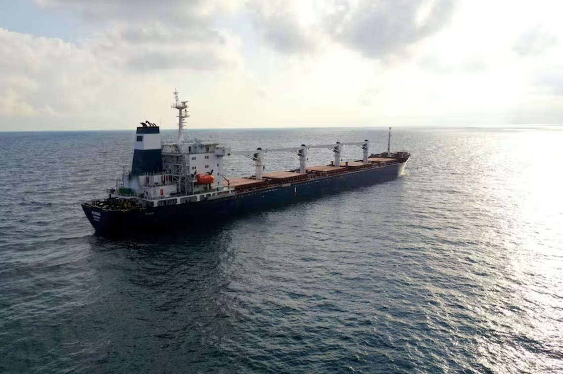 在敘利亞塔爾圖斯運載首批烏克蘭糧食貨運碼頭的船舶