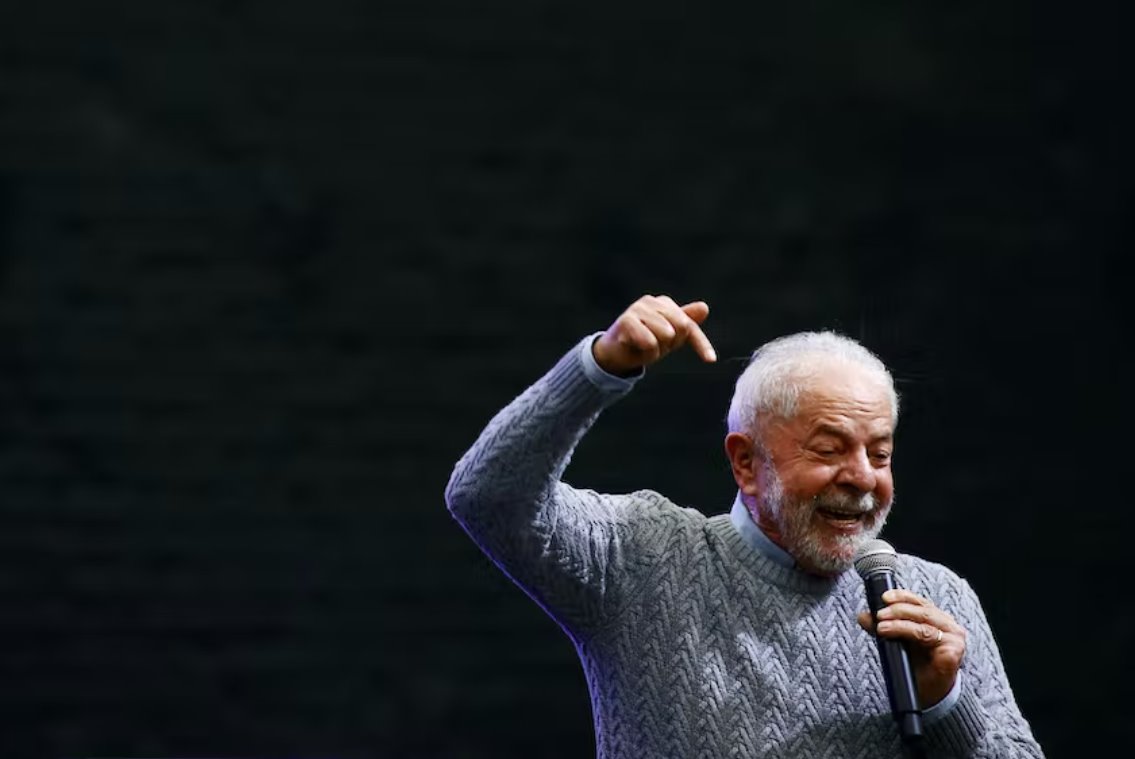 巴西大選前盧拉對博爾索納羅的領先優勢進一步擴大