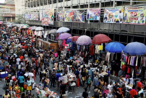 聯(lián)合國(guó)宣布世界人口達(dá)到80億 未來(lái)資源短缺更加困難