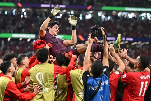 西班牙點球大戰出局 點球大戰摩洛哥隊門將布努撲出