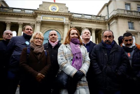 法國工會(huì)養(yǎng)老金罷工擾亂公共交通