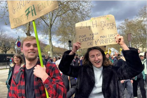 反抗的法國(guó)學(xué)生被捕后再次抗議