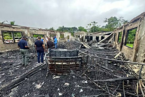 圭亞那一名學生手機被老師沒收 縱火燒了宿舍導致