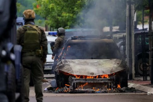 英國、法國、意大利、德國和美國譴責科索沃暴力