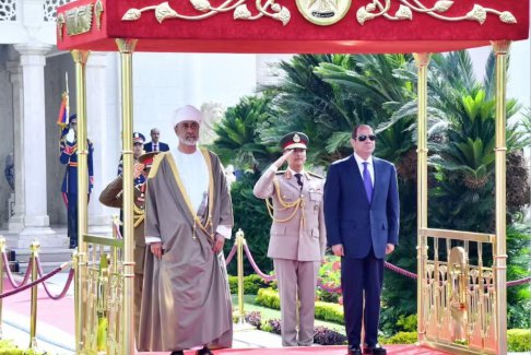 阿曼蘇丹訪問伊朗就外交和安全問題進行會談