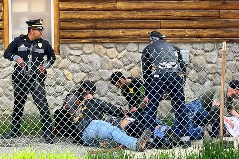 新墨西哥州幫派槍?xiě)?zhàn)