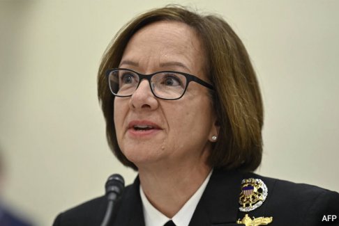 拜登任命女海軍上將領導海軍這在美國軍方尚屬首次