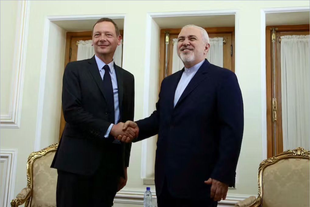 法國外交官稱中國不應該向俄羅斯提供軍事裝備