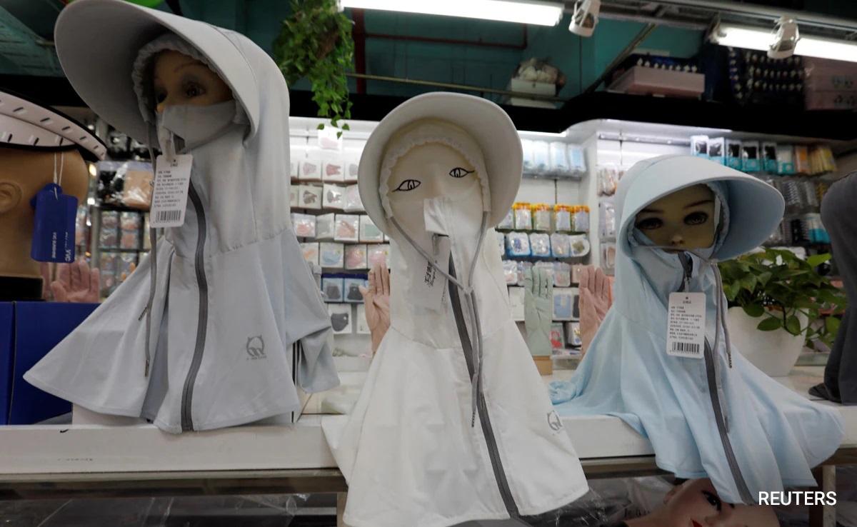 持續(xù)高溫天氣“臉基尼”成為最熱門的新時尚趨勢