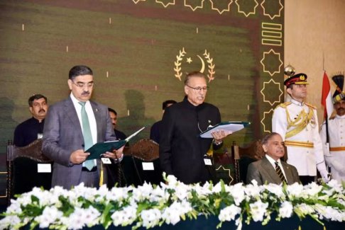 巴基斯坦臨時總理表示沙特阿拉伯將在未來五年內投