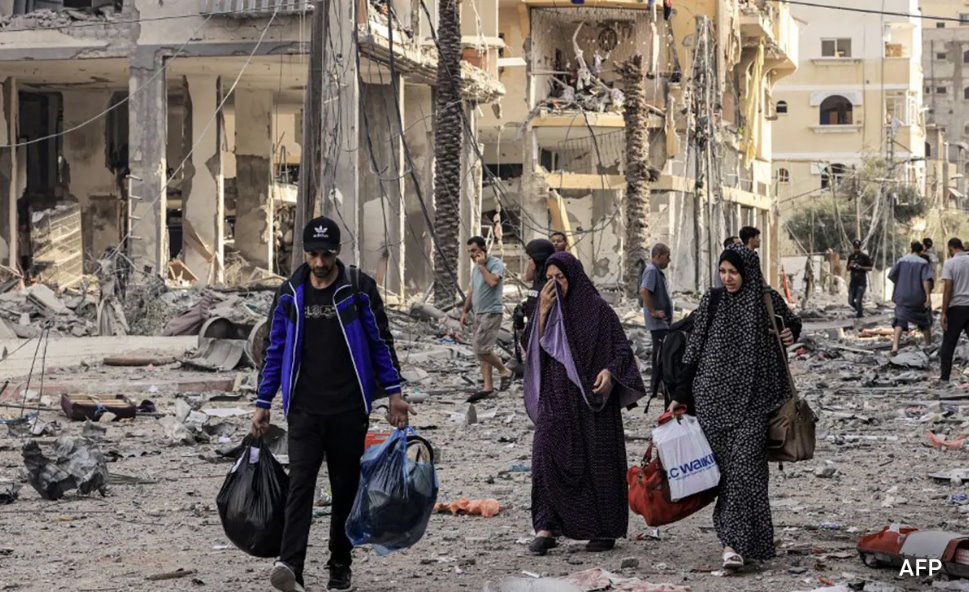 巴勒斯坦人不得不離開加沙城的卡拉馬街區