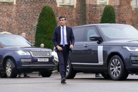 英國宣布更嚴格的簽證措施以減少凈移民