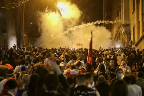 格魯吉亞央行斥資6000萬美元支持拉里應對政治危機