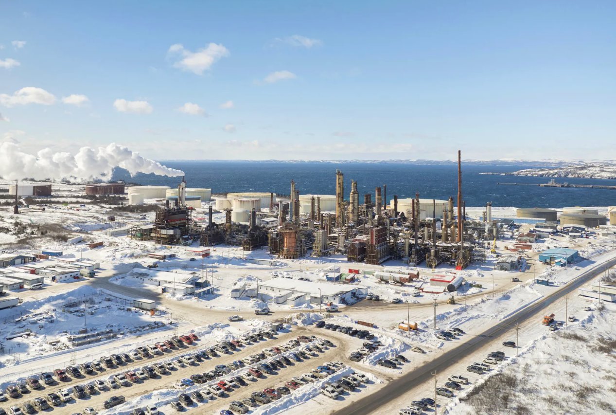 2024年2月20日,BrayaRenewableFuels煉油廠在加拿大紐芬蘭和拉布拉多省ComeByChance生產可再生柴油的講義照片。