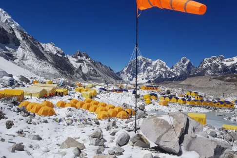 喜馬拉雅山峰上運走11噸垃圾