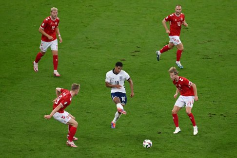 貝林厄姆在2024年歐洲杯的精彩傳球