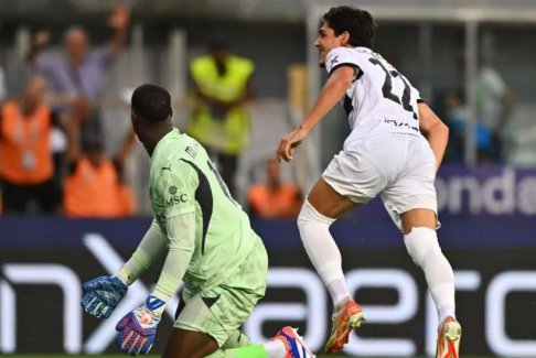 意甲聯(lián)賽帕爾馬2-1AC米蘭