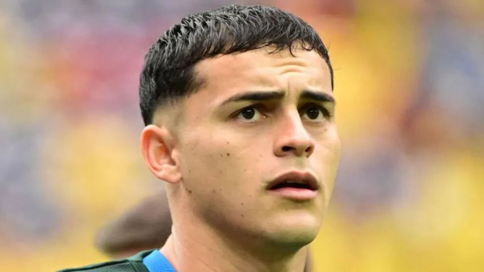 拉蒙&middot;索薩在其職業生涯中打進了20個聯賽進球