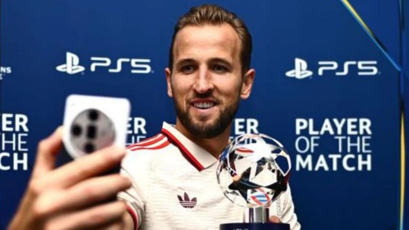 哈里&middot;凱恩在四冠王后被評為歐足聯最佳球員