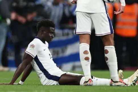 薩卡在英格蘭隊輸給希臘隊時受傷