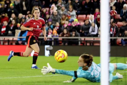 女子超級聯賽曼聯3-0布萊頓
