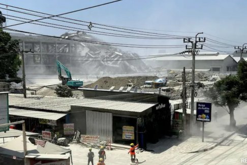 緬甸強震大橋房屋垮塌泳池水飛濺