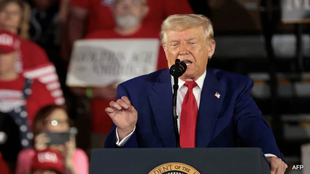 美國總統唐納德&middot;特朗普周二簽署了一項命令，以減輕汽車關稅的沖擊。