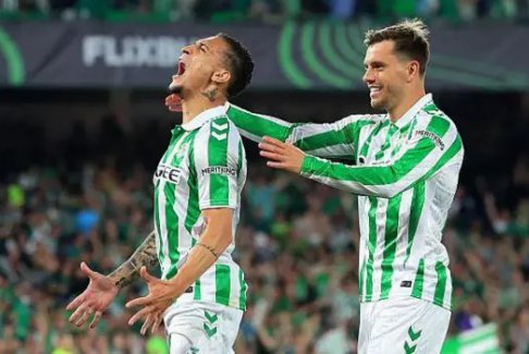 歐足聯聯合會杯半決賽皇家貝蒂斯2-1佛羅倫薩