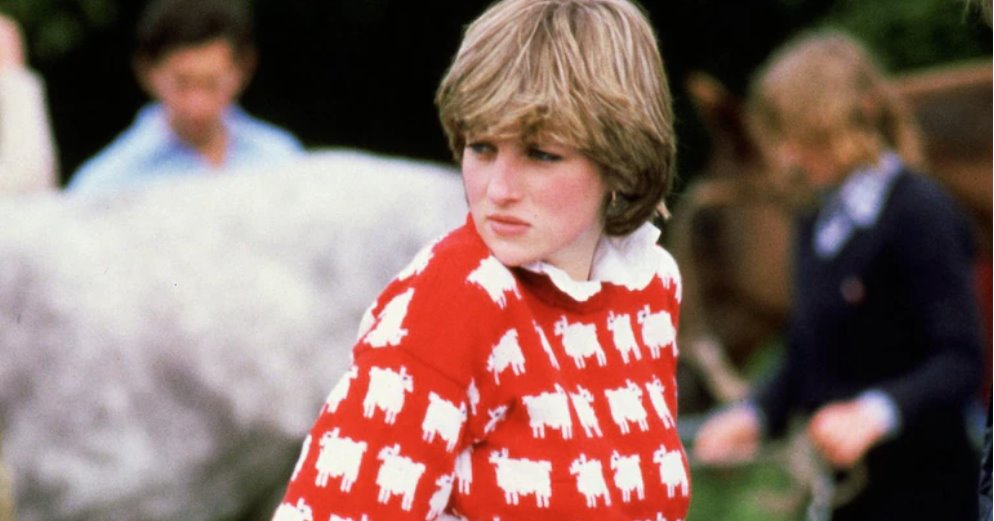 1997年8月31日,戴安娜王妃在巴黎遭遇車禍去世。