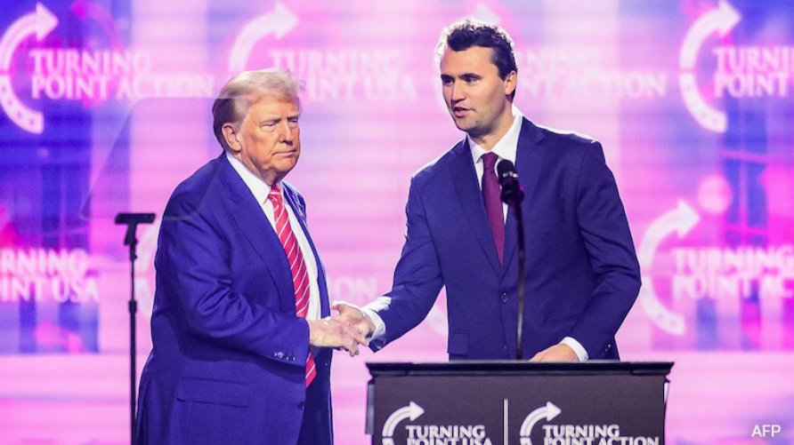 柯克在猶他谷大學的一次活動上發表演講時遭槍擊身亡