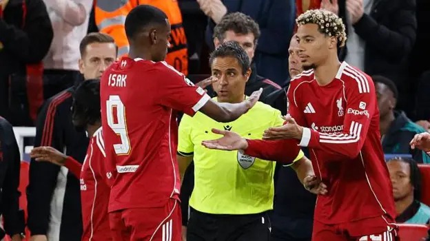 亞歷山大&middot;伊薩克(AlexanderIsak)和雨果&middot;?；倏?HugoEkitike)尚未一起代表利物浦出場