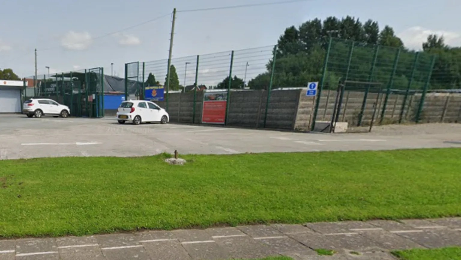 在阿夫羅的維斯塔卡雷體育場舉行的比賽因第84分鐘發生斗毆而暫停