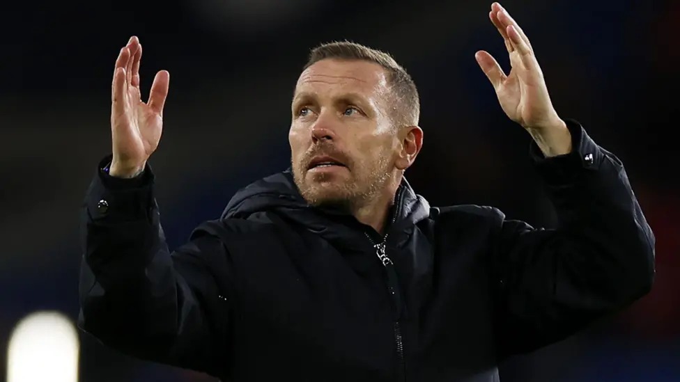 主教練克雷格·貝拉米率領(lǐng)威爾士隊(duì)以7比1戰(zhàn)勝北馬其頓隊(duì),從而鎖定世界杯附加賽資格。