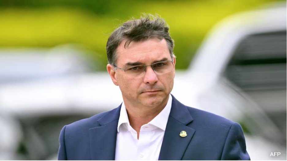 巴西前總統(tǒng)博索納羅已表示，他打算支持他的長(zhǎng)子競(jìng)選總統(tǒng)。