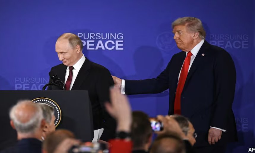 唐納德·特朗普經(jīng)常對(duì)弗拉基米爾·普京發(fā)表積極和贊賞的評(píng)論