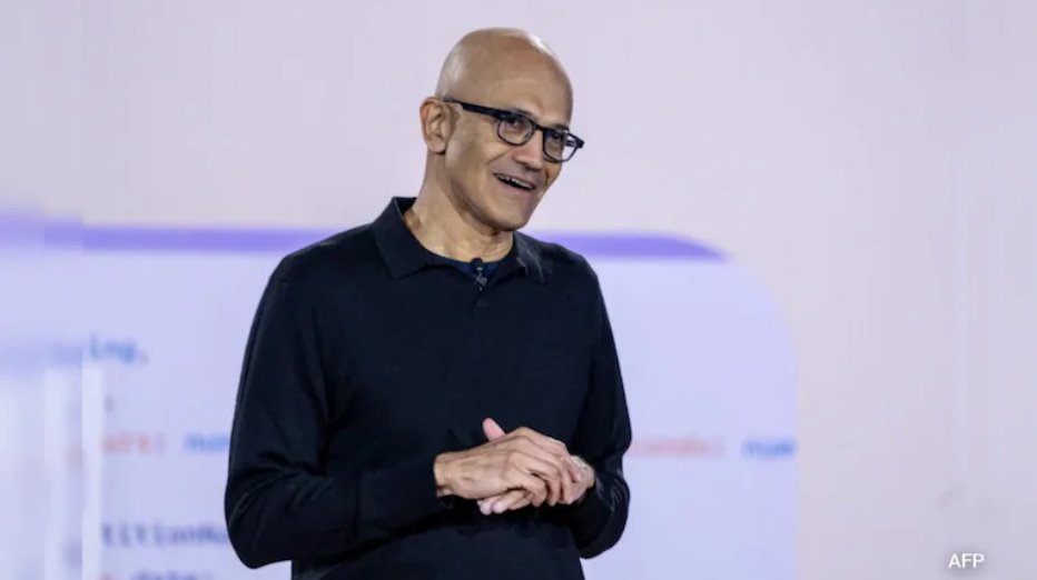 微軟首席執行官薩蒂亞·納德拉表示,人工智能正在重塑各行各業的創新格局。